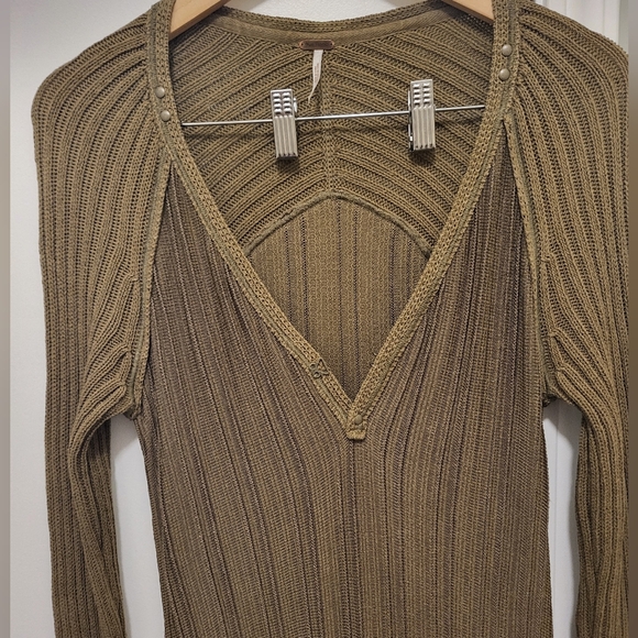 Free People Olive Green Rib & Ruffles Sweater Dress/Tunic Size Small - Picture 8 of 16
